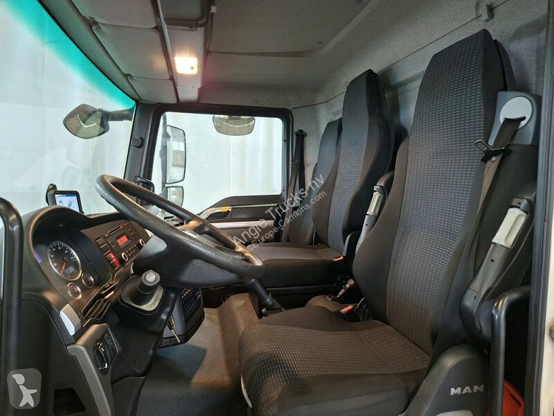 Kamion MAN TGL 8.220
