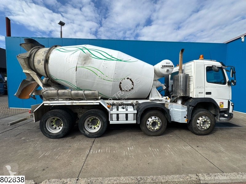 Kamion Volvo FMX 8x4, EURO 6, Liebherr 9m3