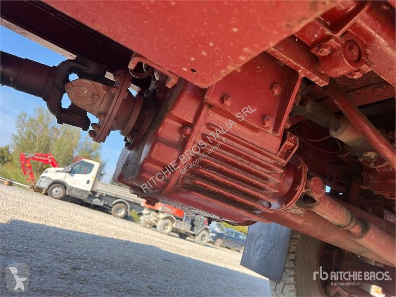 Camión Astra 1 T/A Dump Truck (Inoperable)