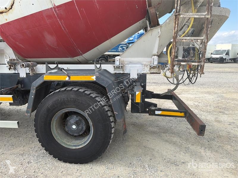 Camion Astra 1 4x2 Mixer Truck