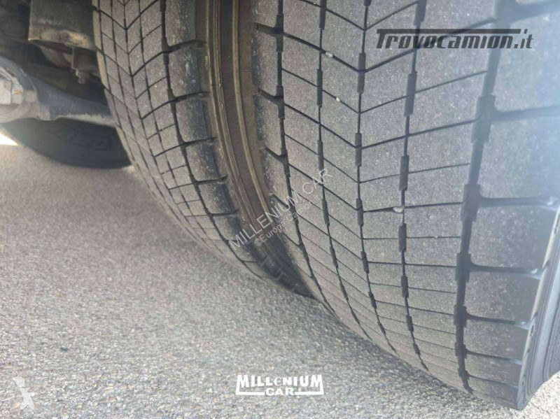 Camión Iveco 180E32 (2019) CELLA 6,30 FRC 2028...