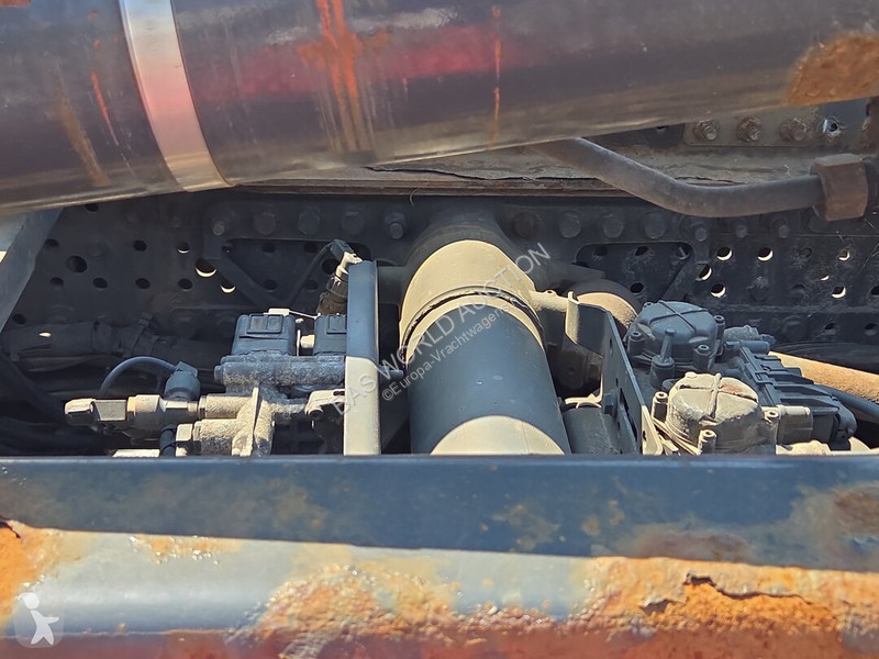 شاحنة Mercedes 2545