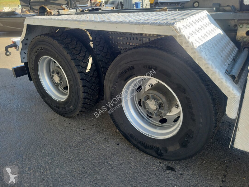 Camion Volvo 460