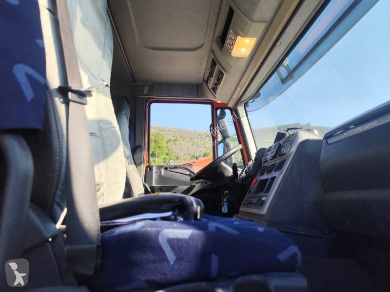 Iveco 260 S 42 truck