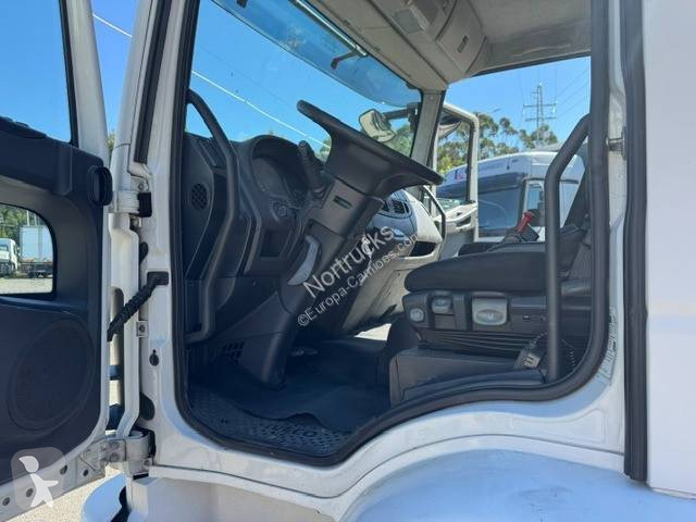 Camion Iveco 180E32