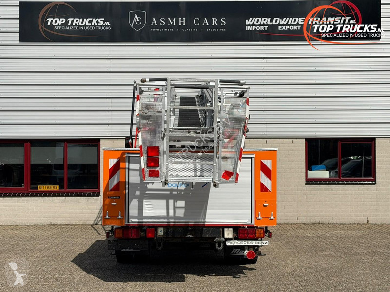 Camião Mercedes 817 Aerial work platform - METZ...