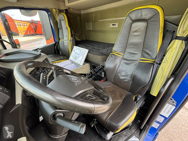 Camion Volvo 650 6x4 RETARDER / TANDEM AXLE...