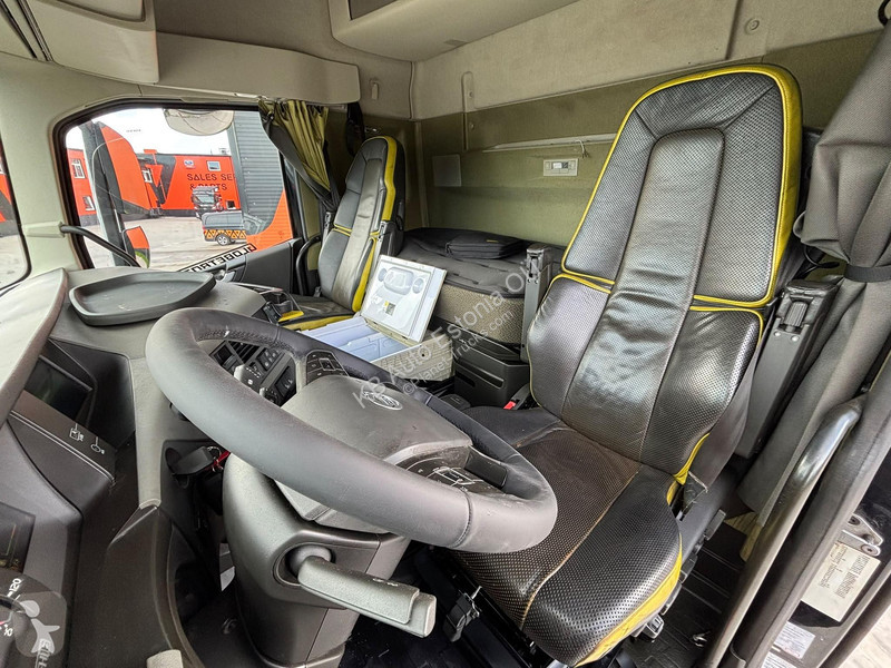 Volvo 750 6x4 EPSILON M110L83 / RETARDER truck