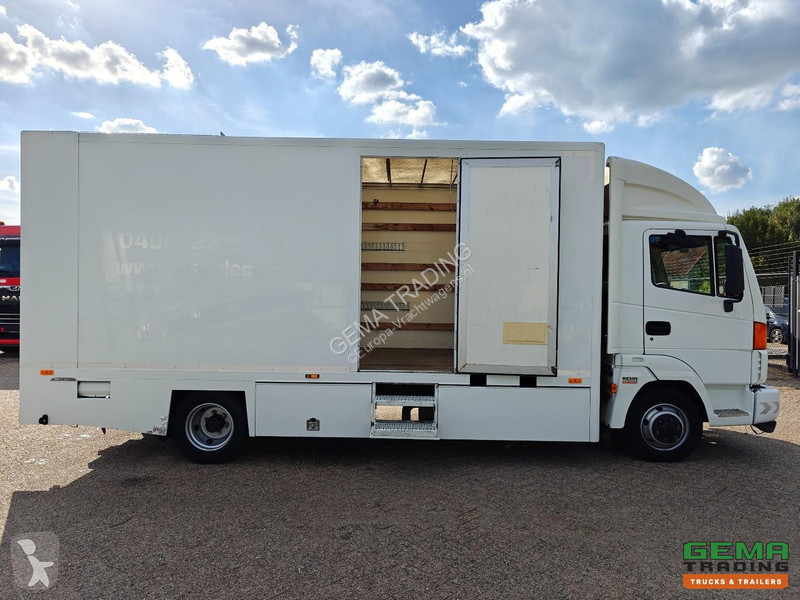 Camion Nissan 4x2 Day Cab Euro5 - 8T - Boxed...