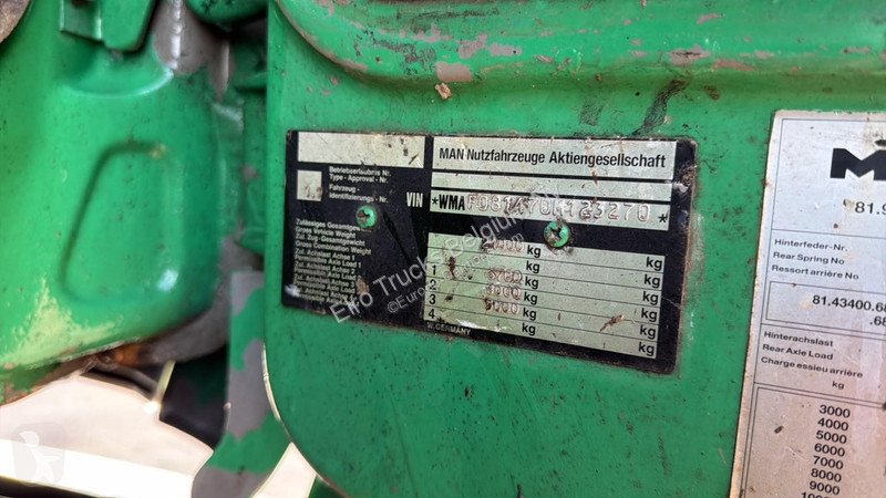 Camion MAN (MANUAL PUMP / POMPE MANUELLE /...