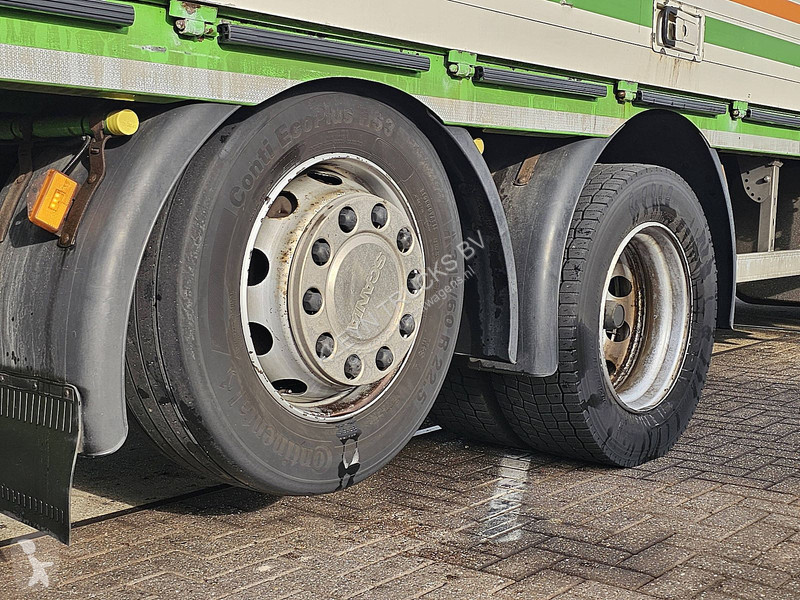Camião Scania 320 getraenke