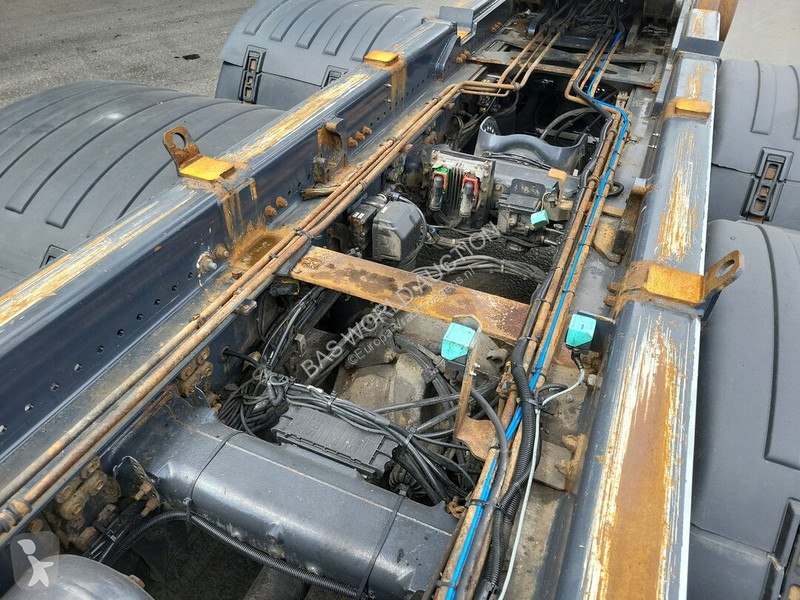 Camião Scania 580