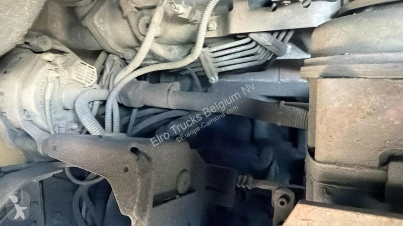 Camion Renault 300 (POMPE MANUELLE / LAMES /...
