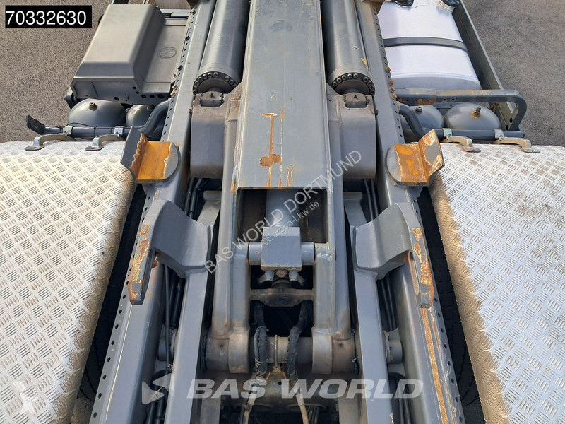 Грузовик DAF 450 6X2 Meiller RS 2170...