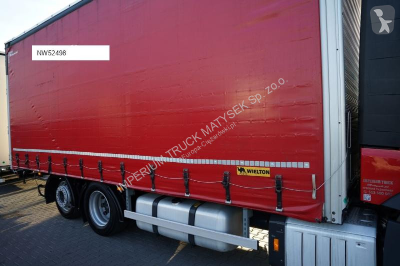 Грузовик Mercedes 2545