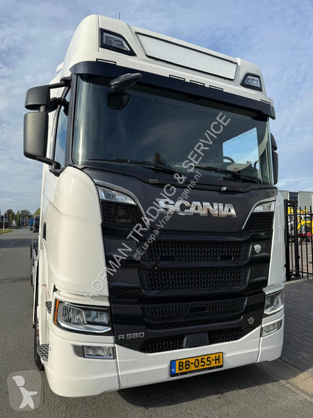 شاحنة Scania 580 V8 B6X2NB