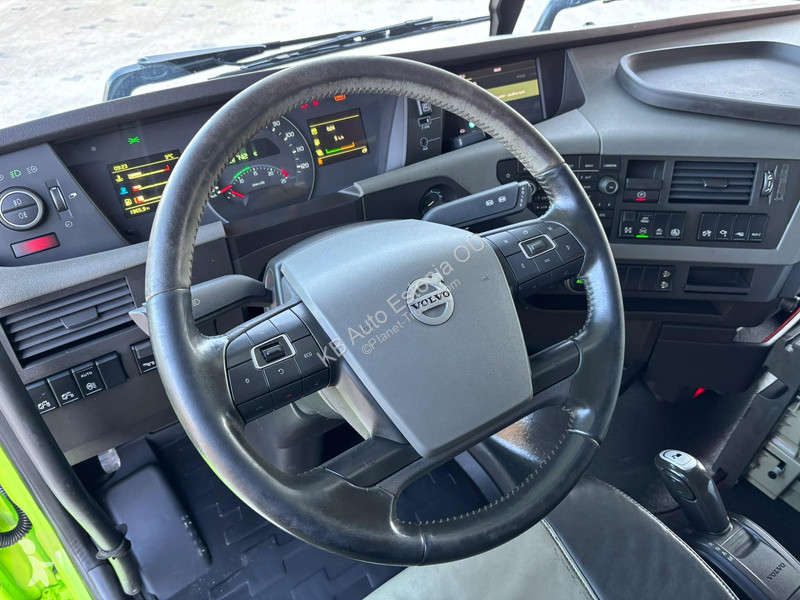 Camión Volvo 540 8x4/4 + Effer 955 8S 2017...