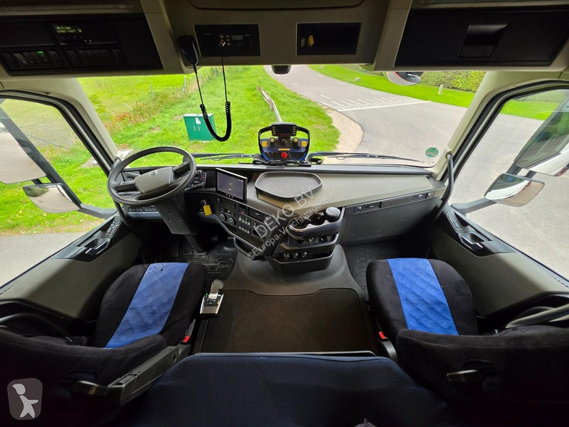 شاحنة Volvo 540 8x2 CRANE TRUCK FASSI 1450...