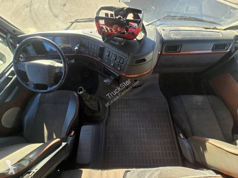 Kamion Volvo 550