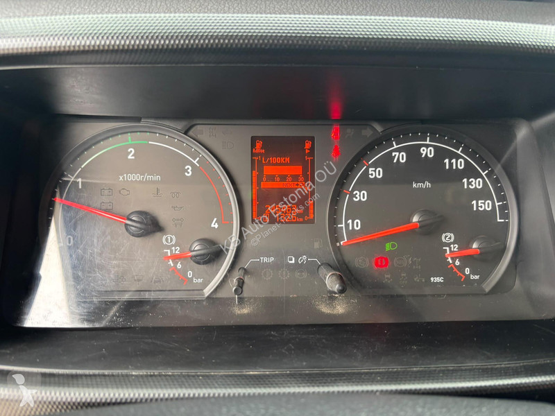 Kamion Renault D 7.5 4x2 ISOLI TRANSPORTER 2 /...