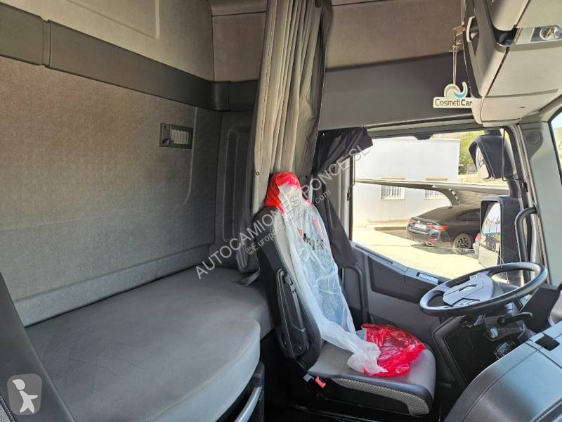 Lastbil Renault 430 P6X2 E6