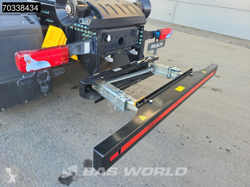 MAN 26.520 6X4 NEW! HIAB OPT20S56...