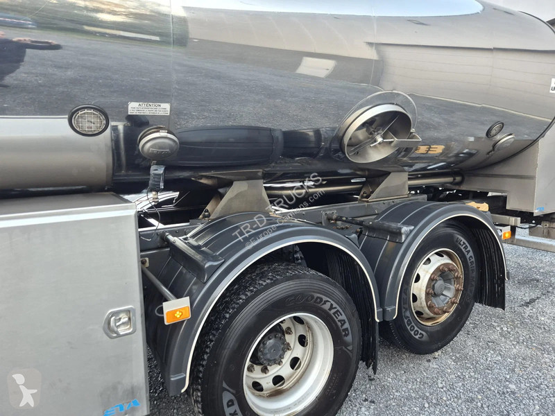 Kamion Volvo FMX 370 16000L INSULATED INOX TANK...