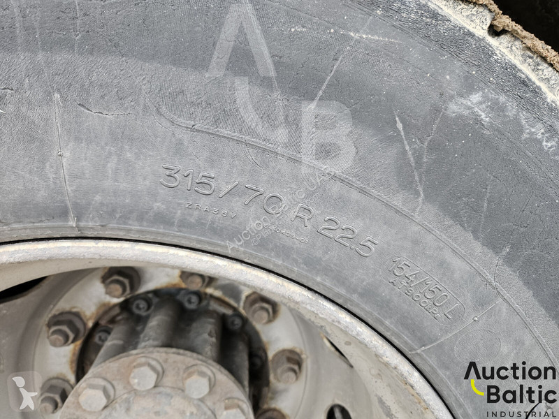 شاحنة Mercedes 1830