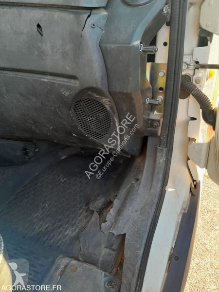 Iveco DAILY C35-11 truck
