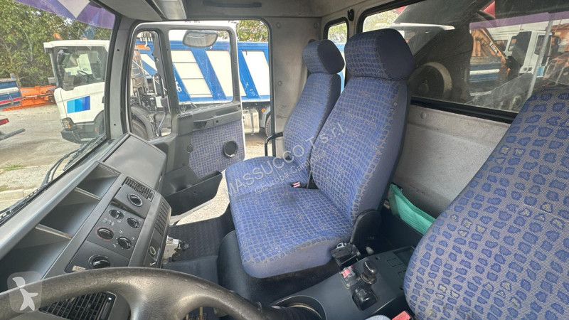 MAN LE280B 4x4 truck