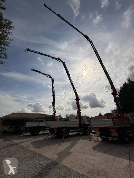 Renault 320 truck
