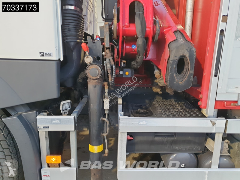 Volvo 330  4X2 EFFER 125/4S Crane Kran 1500kg...