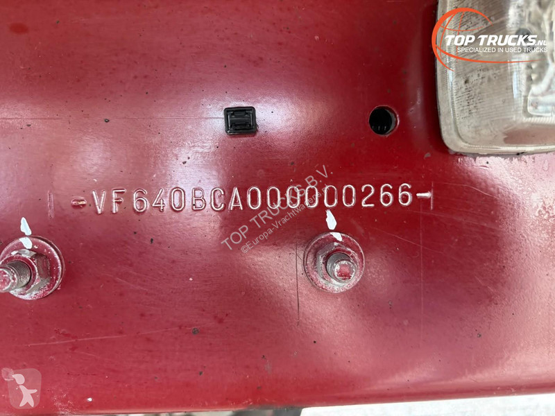 Renault M 210 4x4 4x4 - 3,500 liter water tank...
