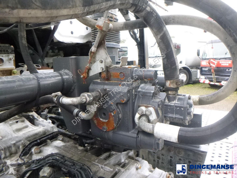 Kamion Mercedes 1943 4x4 Euro 6 + Liebherr...