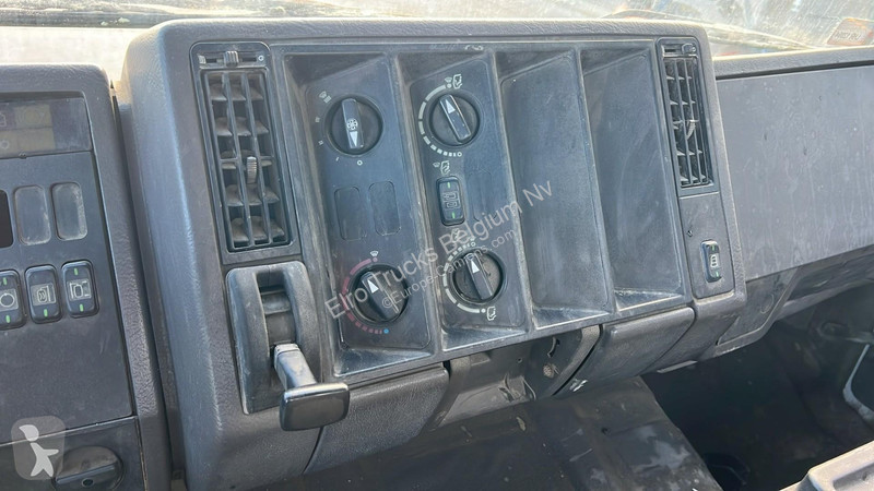 Mercedes SK (V6 / BOITE MANUELLE / LAMES /...