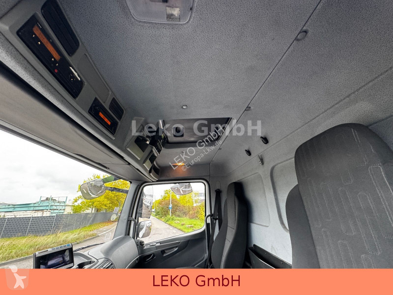 Kamion Mercedes 1218 Mit Carrier Sp 850Mt