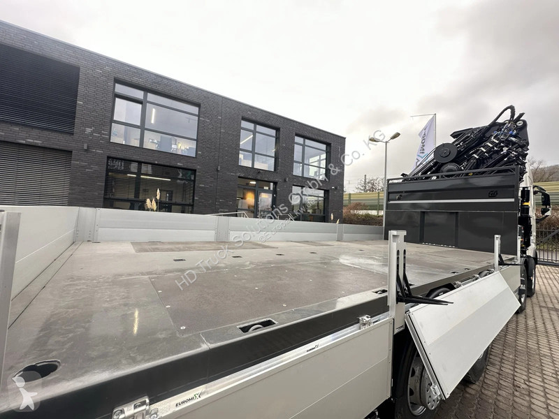 Kamion Volvo 540 Volvo  540 8X4 HIAB...