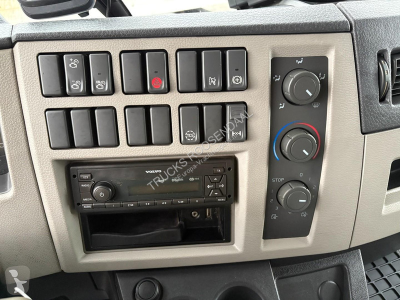 Kamion Volvo 250 + 12t + 6cyl + BOX 7.28 + EURO...