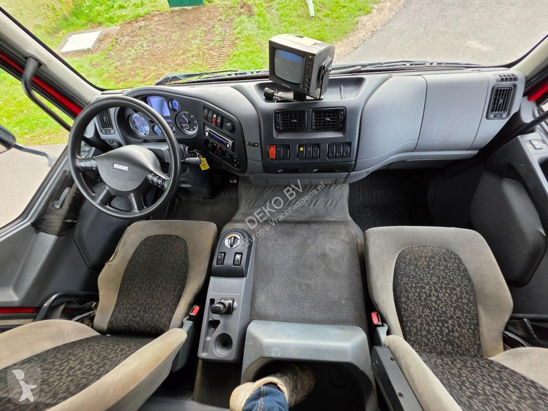 Kamion DAF 55/250 CRANE/HOOK!! 182,000 km!!...