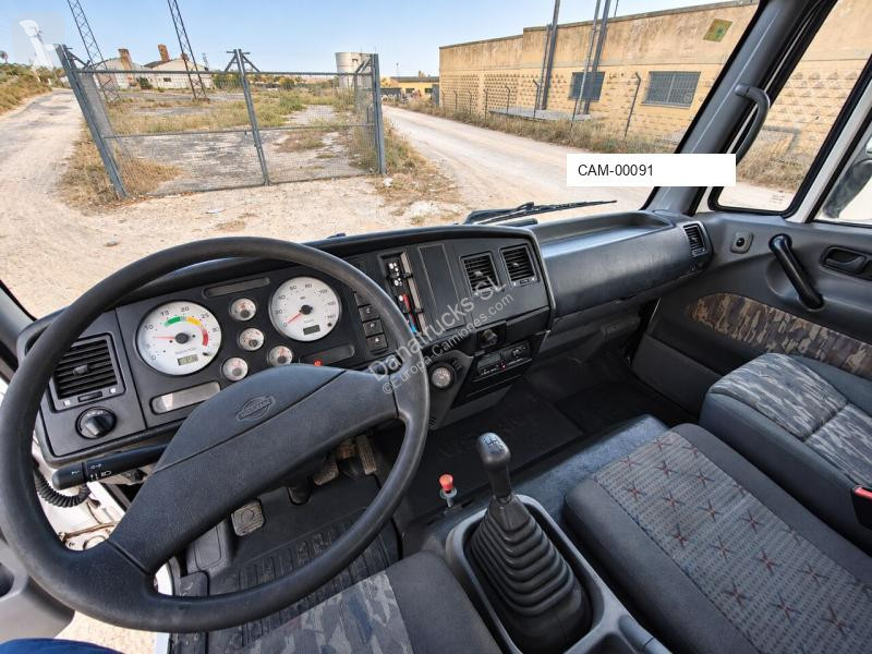 Nissan 5 Tn truck