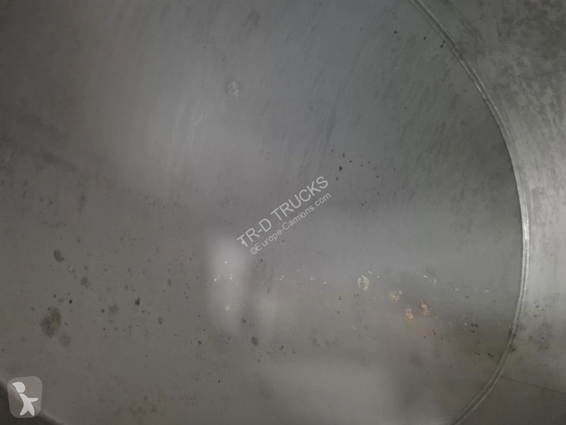 Teherautó Volvo FMX 370 16000L INSULATED INOX...