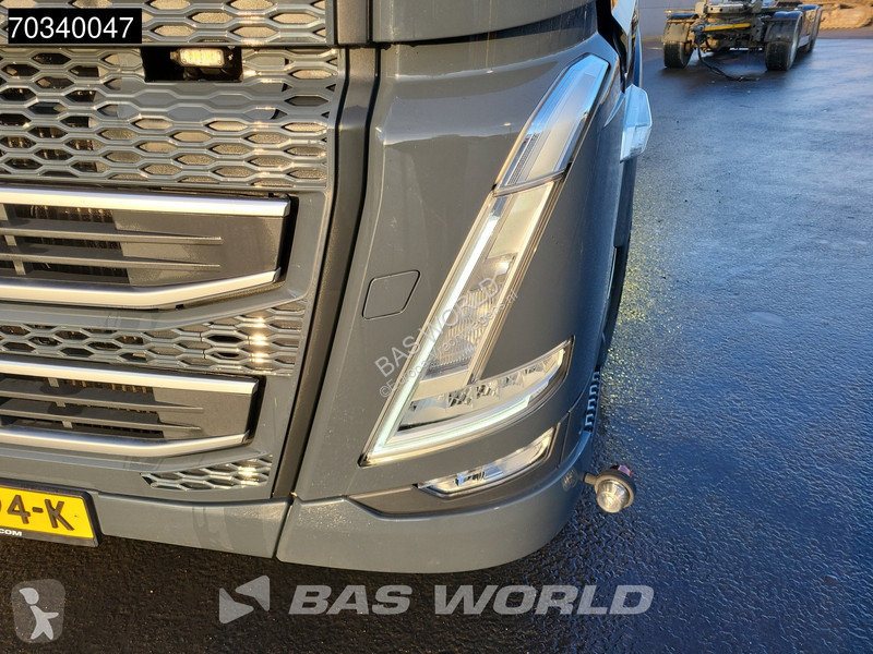 Kamion Volvo FH 540 FH 8X2 -Truck Combination...
