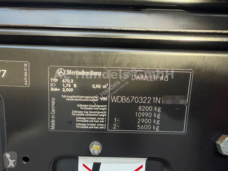 Vrachtwagen Mercedes 816D BB DoKA 13m3 8,2t...