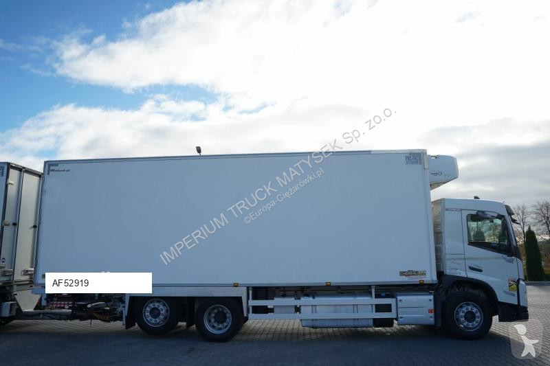 شاحنة Volvo / PRZYCZEPA / CHŁODNIA - 6,8 M /...