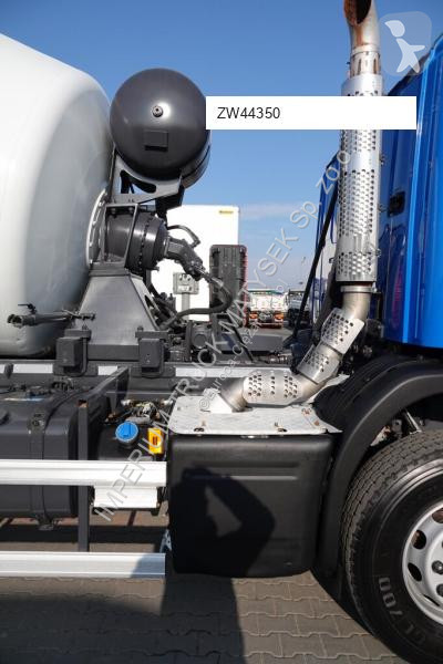 Kamion Scania P 410 / 6x4 / BETONOMIESZARKA /...