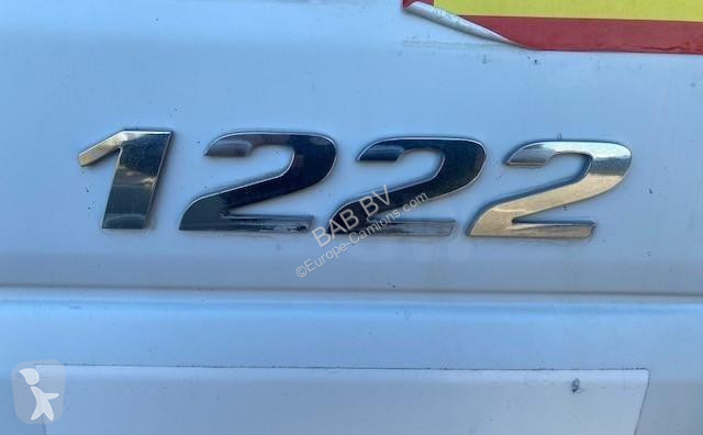 Teherautó Mercedes 1222