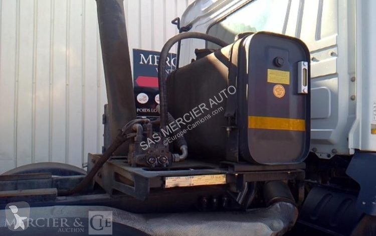 Vrachtwagen Mercedes n/c
