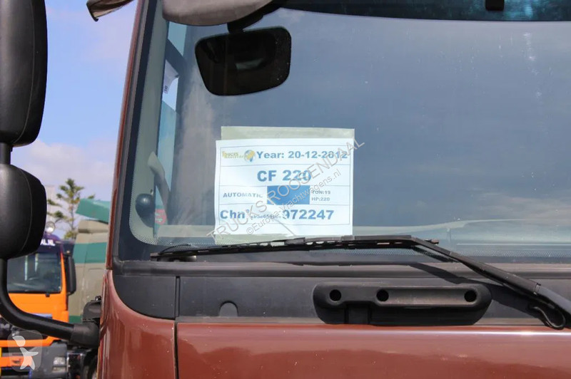 Kamion DAF 220 + lift + euro 5