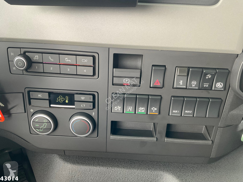 Camion Volvo 430 HMF 23 Tonmeter laadkraan
