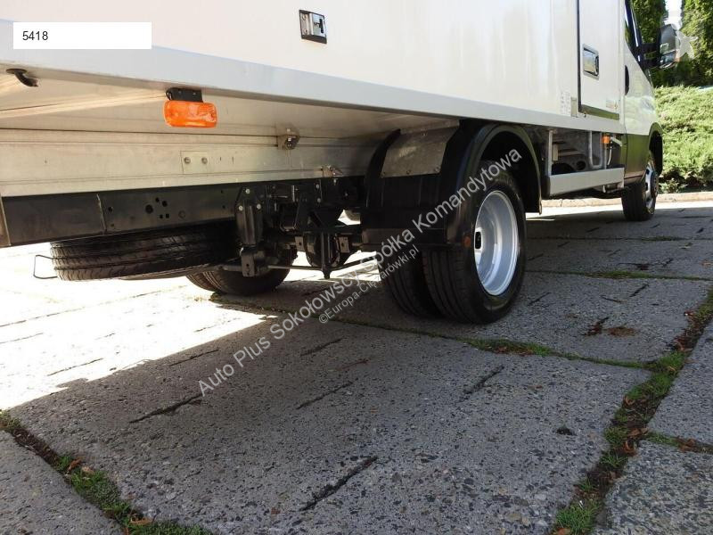 Užitkové vozidlo Iveco DAILY 35C15 KONTENER...